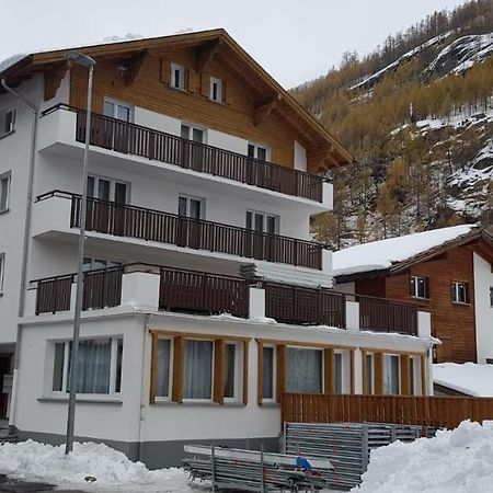 Appartement Haus Astoria à Saas-Grund Extérieur photo