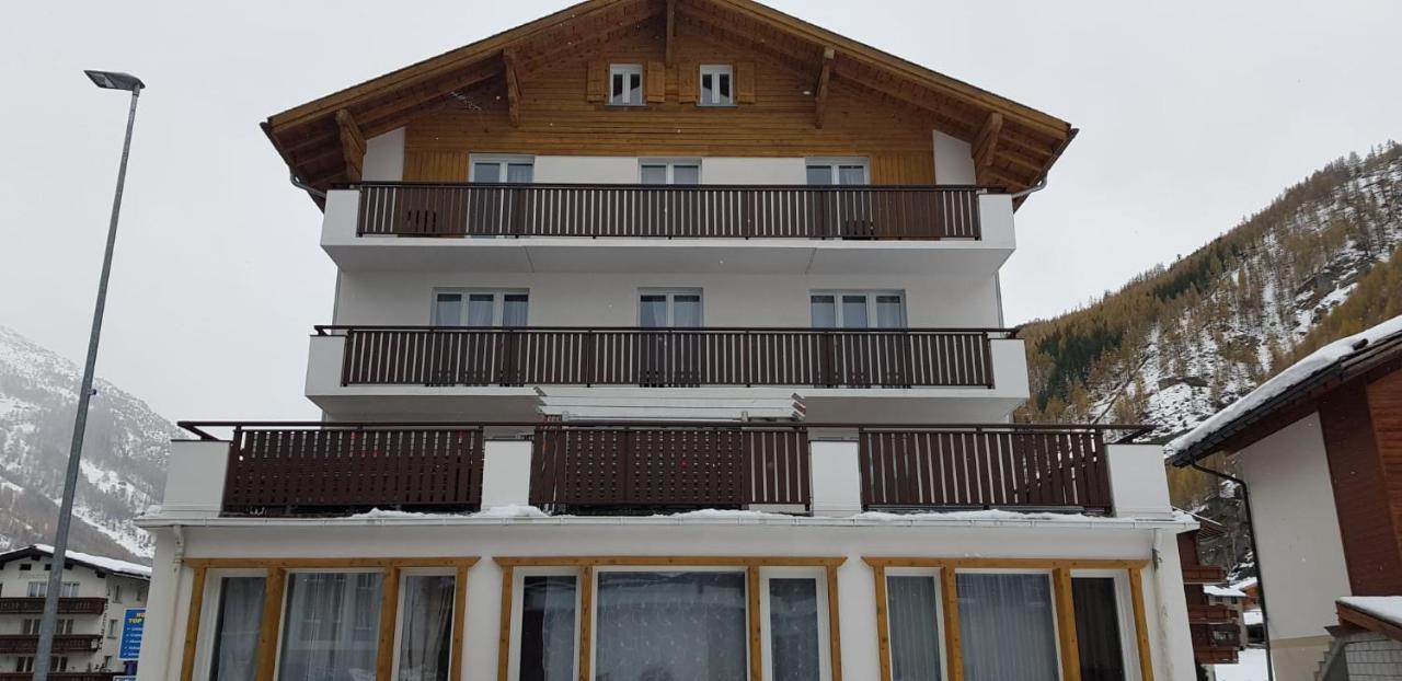 Appartement Haus Astoria à Saas-Grund Extérieur photo
