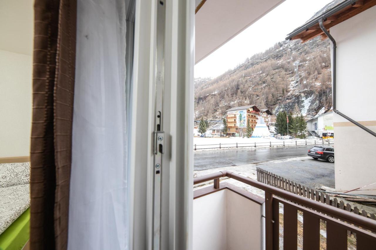 Appartement Haus Astoria à Saas-Grund Extérieur photo