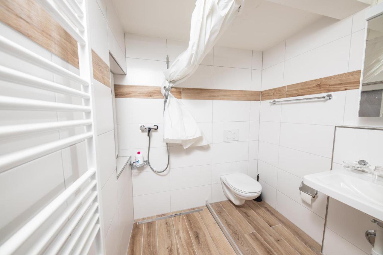 Appartement Haus Astoria à Saas-Grund Extérieur photo